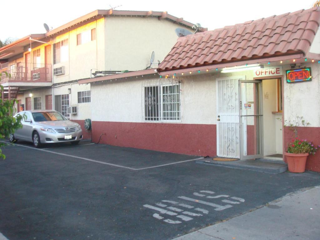 American Inn South El Monte Exterior photo